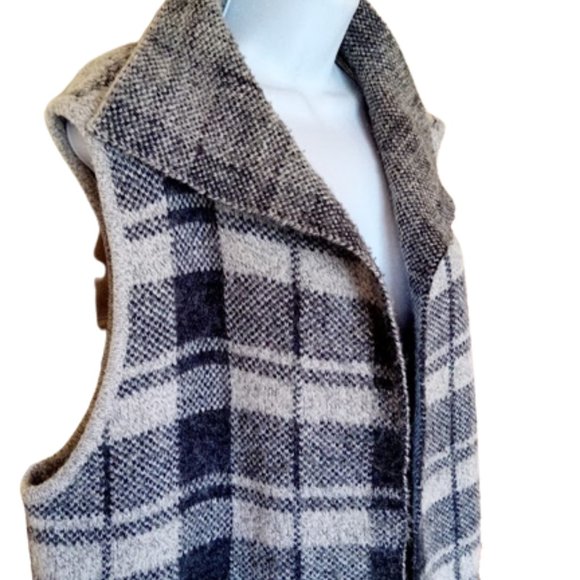 Gray Plaid Checked Sweater Vest Size Large - Picture 2 of 3